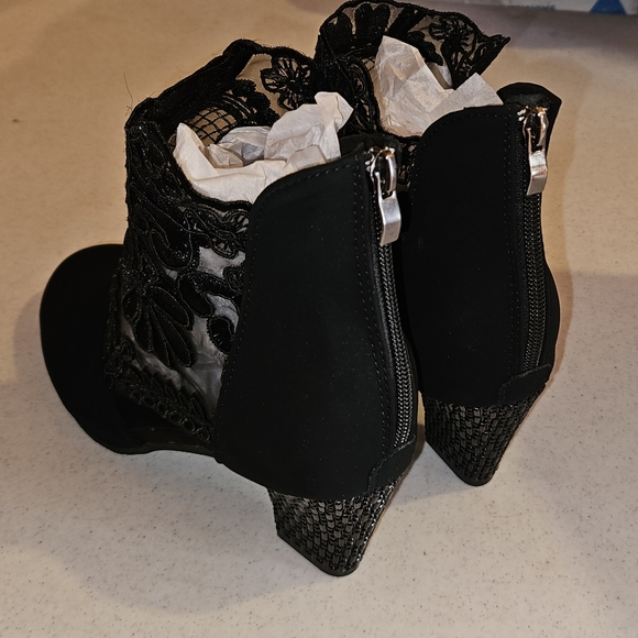 Hollow Mesh Women's Sandals Lace High Heel - Picture 3 of 14